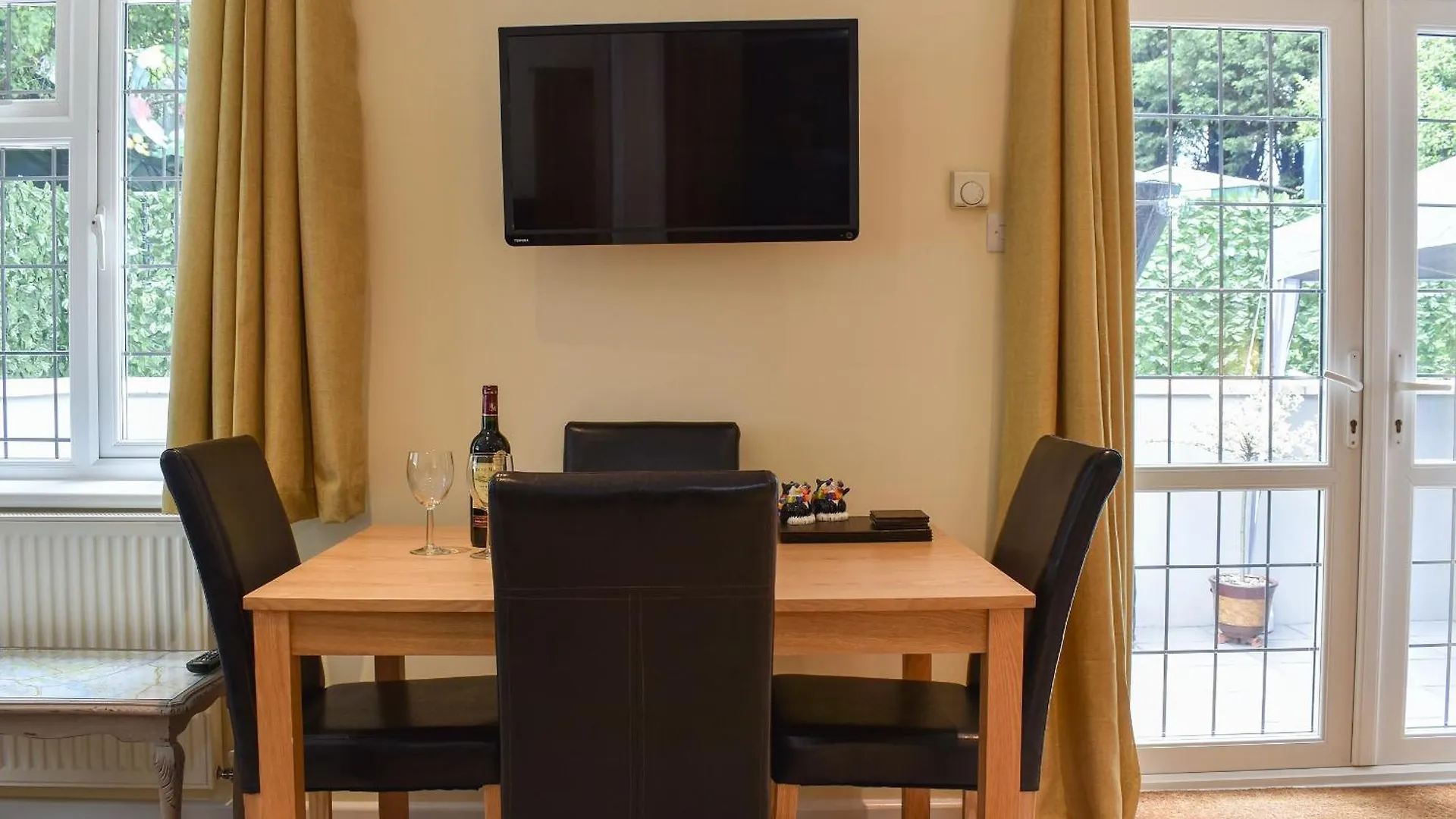 Rose Corner Villa Exeter Holiday home