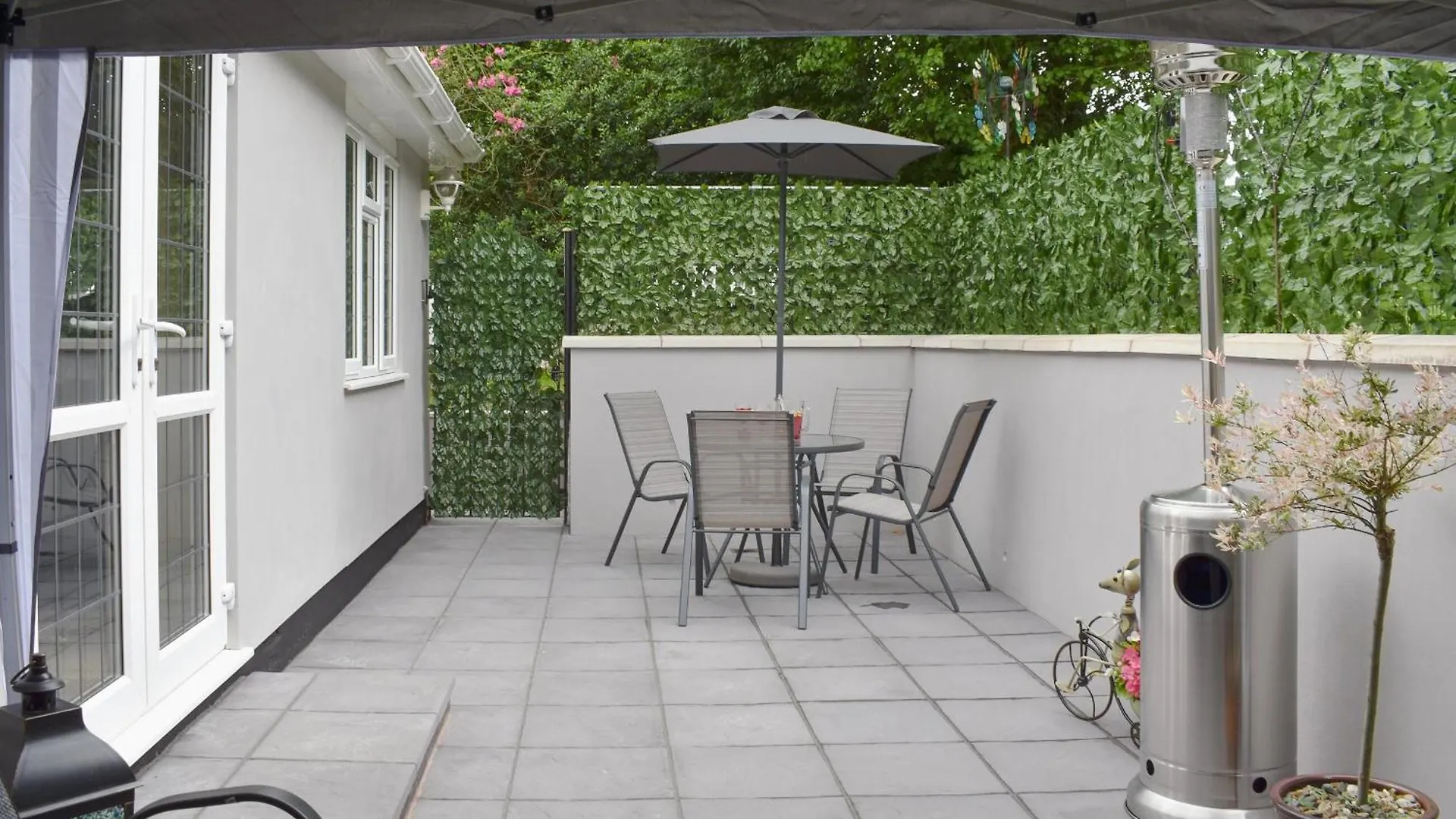 Vila Rose Corner Exeter